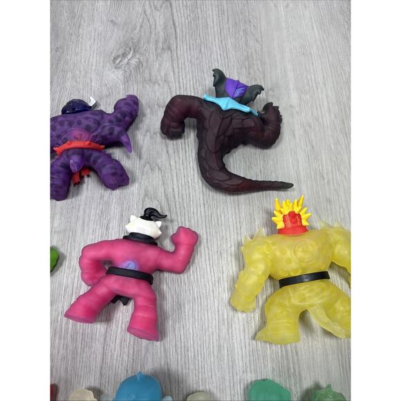 Heroes of Goo Jit Zu Glow Shifters, Dino X-Ray, Hero Pack ect 8 Count - Picture 8 of 9